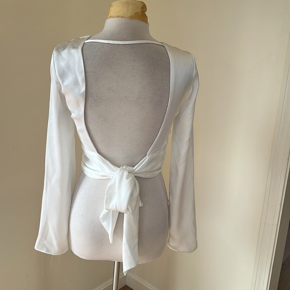 New! Zara small satin effect tucked back open long sleeve top. - Picture 2 of 10